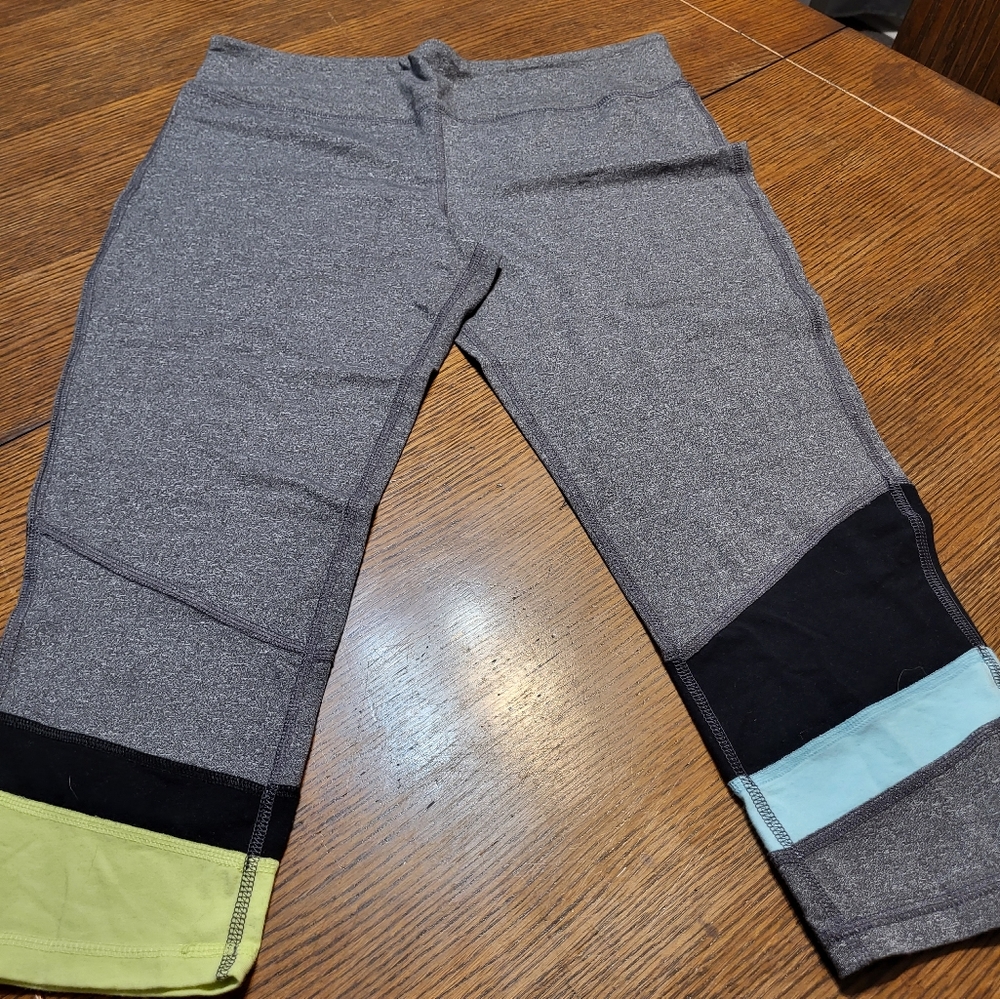 Yoga Capri Size Xl